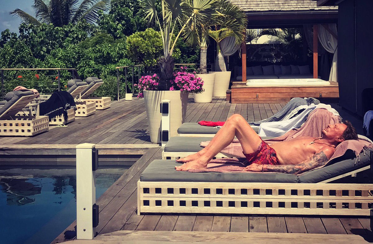 Johnny-Hallyday-St-Barthelemy-front