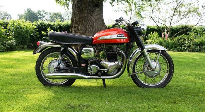 Moto Johnny Hallyday NORTON ATLAS 750 (1967)