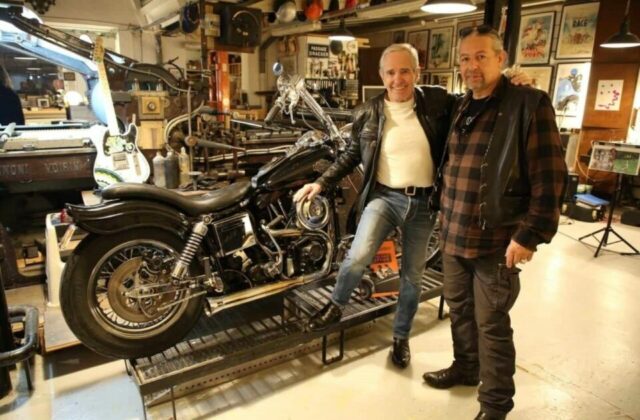 Moto Harley-Davidson de Johnny Hallyday enchères