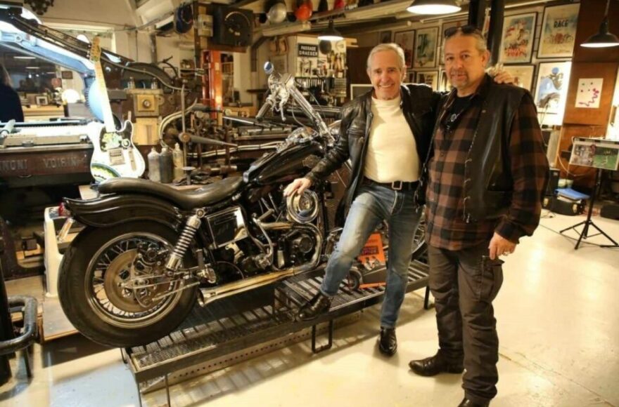 Moto Harley-Davidson de Johnny Hallyday enchères