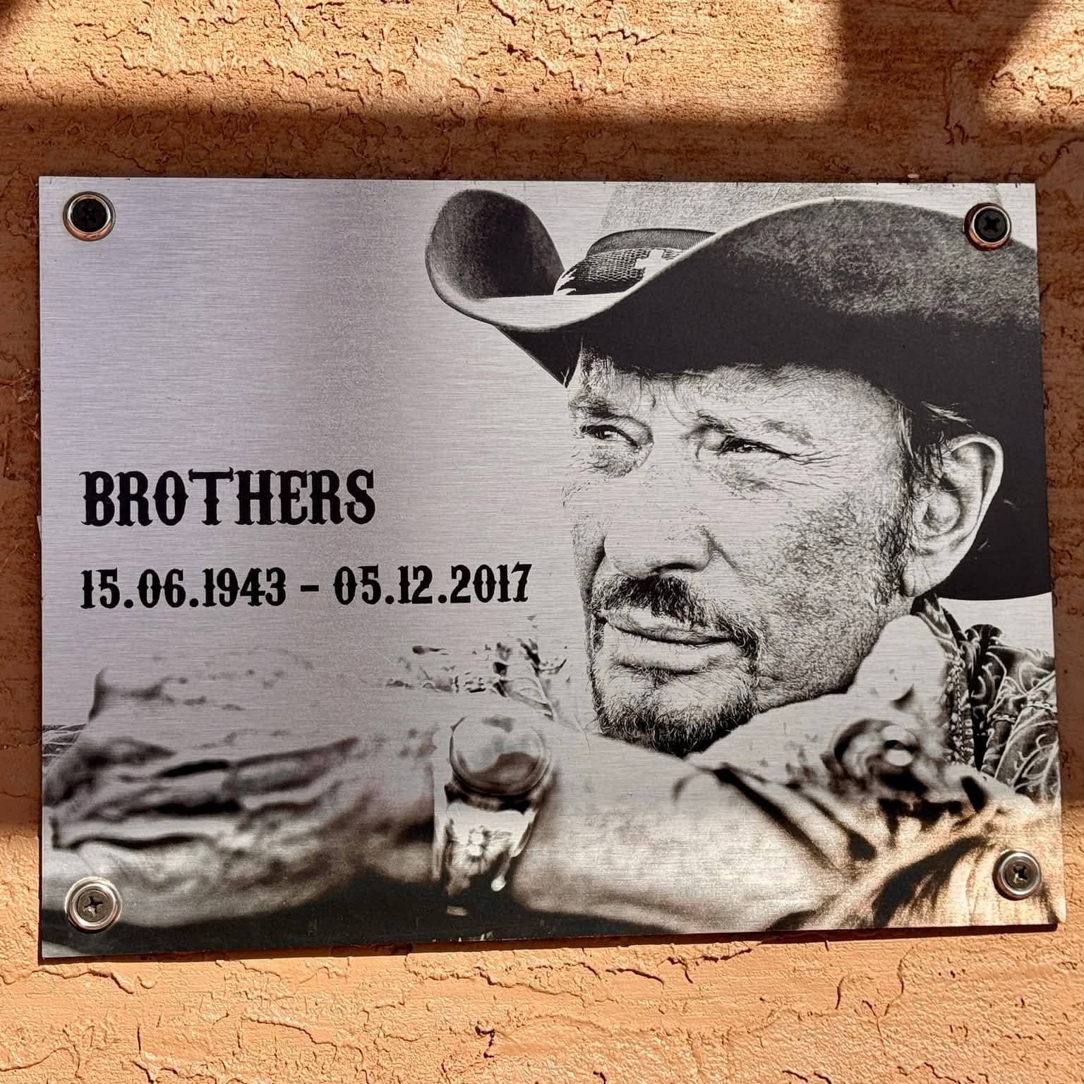 plaque commémorative chambre 113 motel Johnny Hallyday Mexican Hat Utah